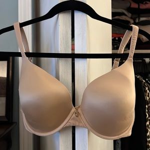 Victoria’s Secret Lined Perfect Coverage bra